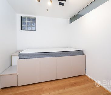 Fully Furnished 2BED 1 BATH - Apartment for rent in Melbourne CBD - Photo 3