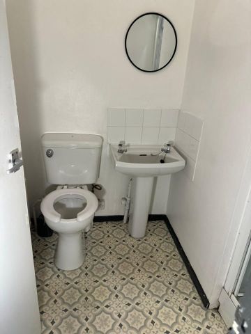 1 Bed Flat, Beech Avenue, NG7 - Photo 3