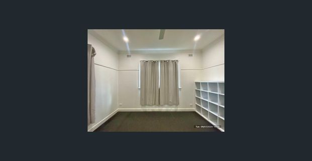 Charming Two Bedroom Home - Photo 1