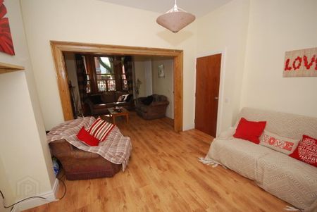28 College Park Avenue, Botanic, Belfast, BT7 1LR - Photo 2