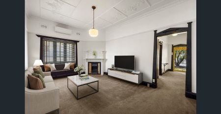 Spacious Family Home with Character & Charm in Prime Location - Photo 4