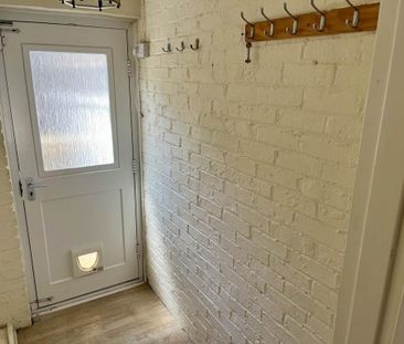 2 bedroom house to rent - Photo 2