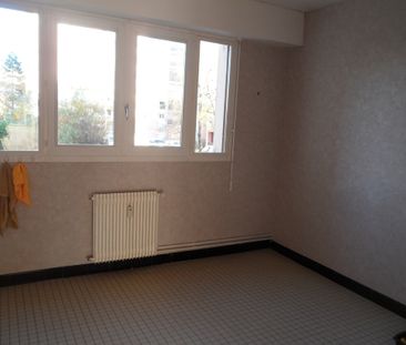 Location Appartement 3 pièces 65m² BOURGES 18000 - Photo 6