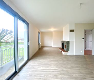 Maison 97.37 m² - 4 Pièces - Frontenay-Rohan-Rohan (79270) - Photo 3