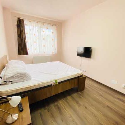 Apartament cu 2 camere, 57 mp, decomandat, mobilat modern, parcare, zona strazii Traian - Photo 1