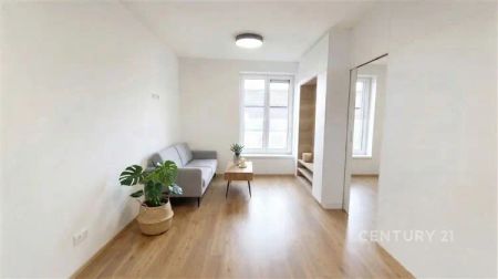 Pronájem stylového bytu 2+kk, 33 m - Photo 2