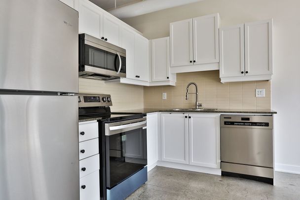 For Lease - 2 Fieldway Road Unit# 313, Toronto, Ontario - Photo 1