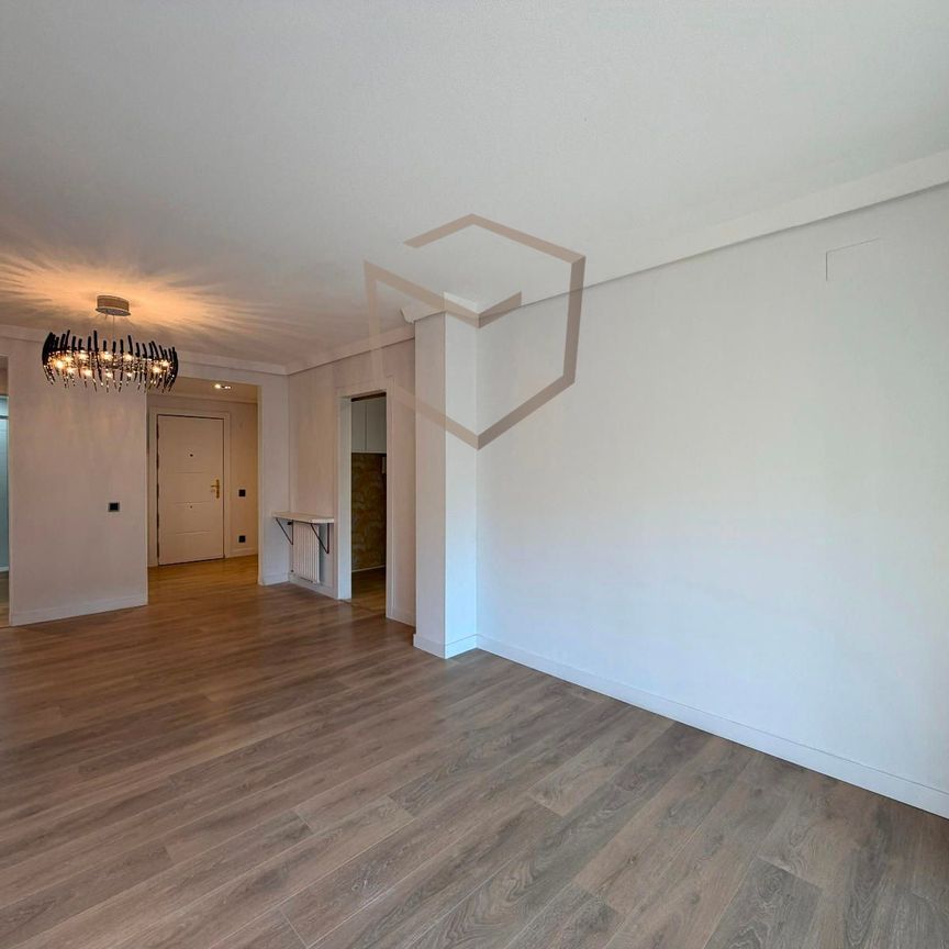 Piso de alquiler en Europa, 14, Avenida Europa - Photo 1