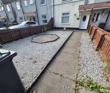 3 bedroom terraced house to rent - Photo 1