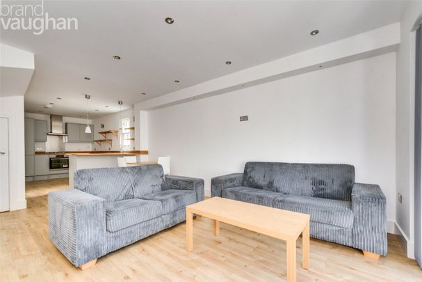 4 bedroom semi-detached house to rent - Photo 1