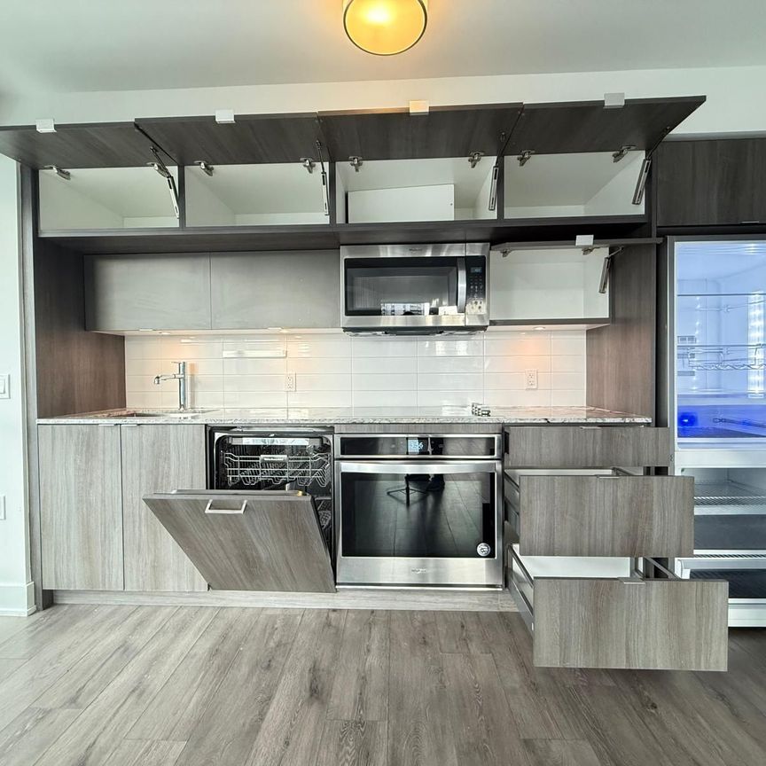 For Lease - 585 Bloor Street Unit# 1222, Toronto, Ontario - Photo 1