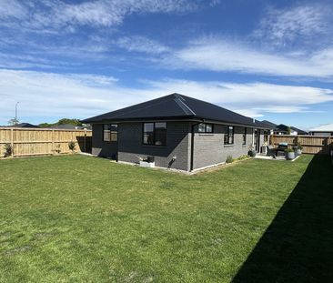 6 Higgins Street, Ravenswood, NZ 7610 - Photo 2