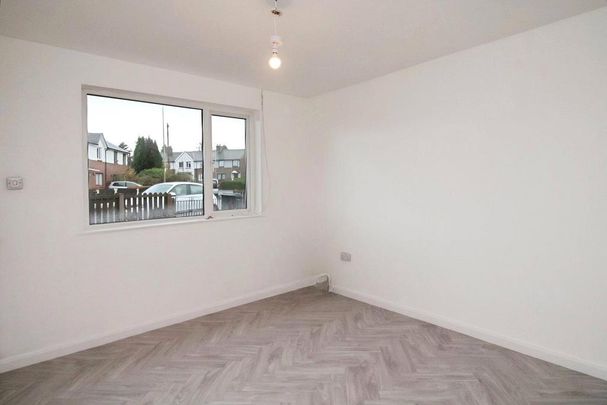 3 bedroom end of terrace house to rent - Photo 1