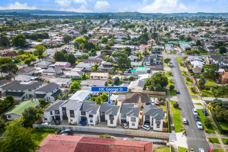 Spacious Four Bedroom Home Mangere East! - Photo 5