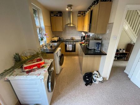 3 bedroom terraced house to rent - Photo 5