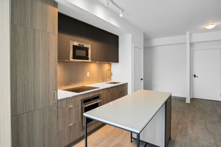 For Lease - 220 MISSINNIHE Way Unit# 1203, Mississauga, Ontario - Photo 3