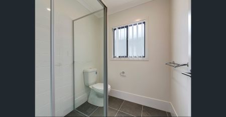 FULLY FURNISHED, DESIGNER STUDIO APARTMENT – BILLS INCLUDED! - Photo 4