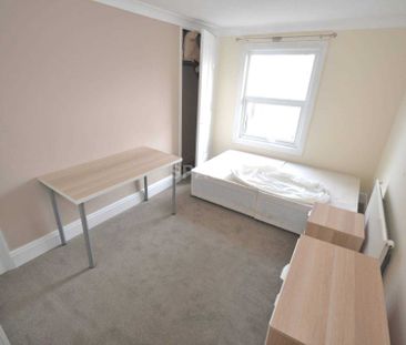 Price £3,600 pcm - Available 01/07/2026 - Furnished - Photo 4