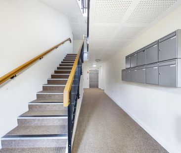 2 bedroom apartment to rent - Photo 6