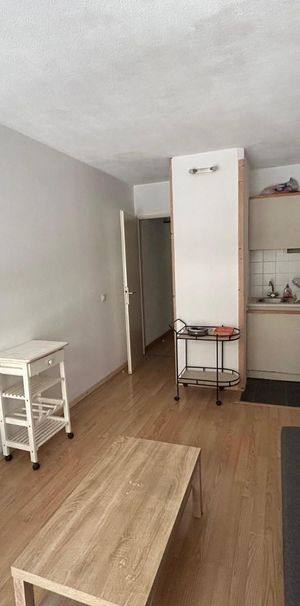 Location Appartement 1 pièce 18m² MARSEILLE 13ème - Photo 1
