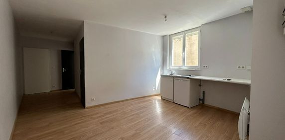 Location Appartement 1 pièce 32m² - Photo 2