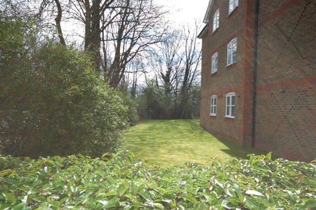 Badgers Court- Leavesden - Photo 5