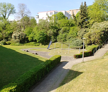 Grosszügige 3-Zimmer-Wohnung mit Blick ins Grüne - Photo 3