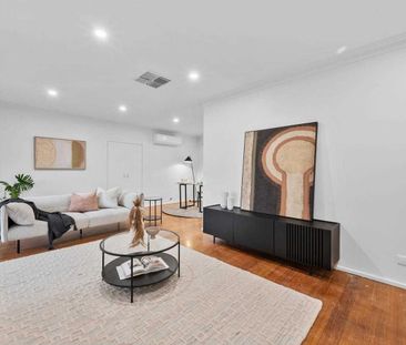 Modern & Comfortable Family Home in Hoppers - Photo 1