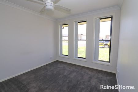 Separate Granny Flat with Air Conditioning- Available 29.12.2025 - Photo 3