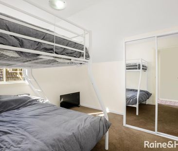 Modern Kitchen - Photo 4