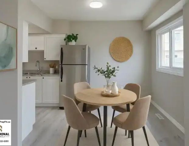 Bright, Updated Condo | 3 Bedrooms | Private Yard | West Edmonton | 124 Centennial Court Northwest, Edmonton - Photo 1