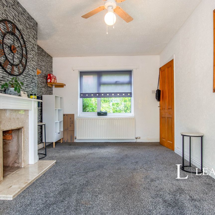 3 bedroom house to rent Vines Lane, Droitwich, WR9 - Photo 1