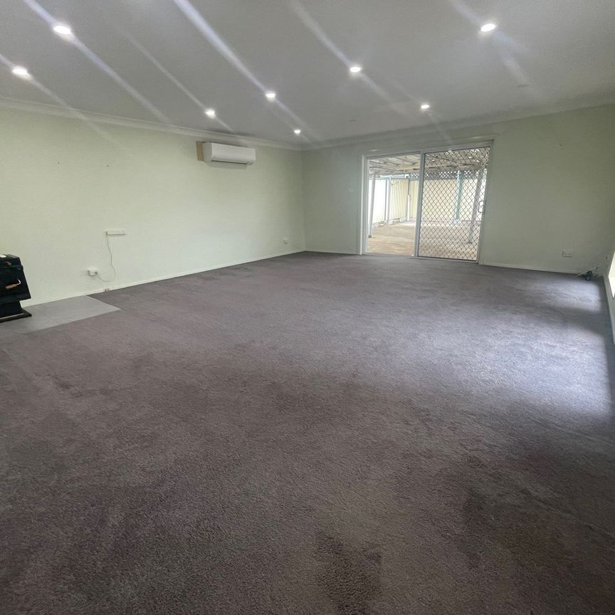 Spacious Family Home - Photo 1