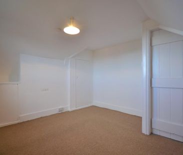 3 bedroom semi-detached house to rent - Photo 6