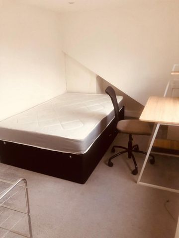 5 Bedroom Terraced To Rent in Nottingham - Photo 5