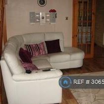 3 bedroom end of terrace house to rent - Photo 1