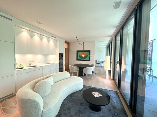 KUNSTVOLLES 1-SCHLAFZIMMER APARTMENT AM SEEBURGPARK / ARTISTIC 1-BEDROOM APARTMENT AT SEEBURGPARK - Foto 1