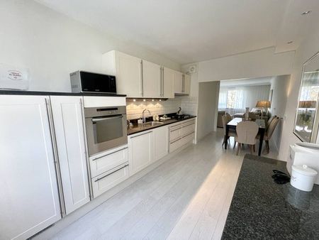 Te huur: Appartement Montfoorthof in Amsterdam - Photo 2