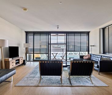 Appartement te huur: Anna van Buerenplein 106 2595 DB Den Haag - Photo 1