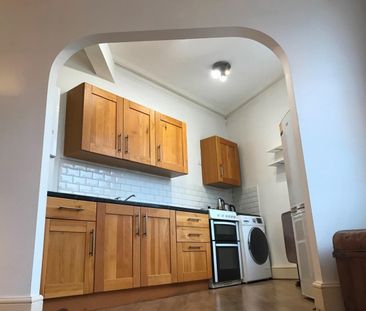 2 Bed Flat, Hinton Road, SE24 - Photo 4