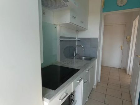 Location Appartement 2 pièces 39m² ROQUEBRUNE CAP MARTIN 06190 - Photo 3