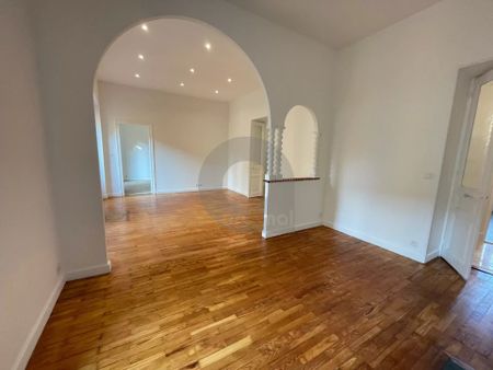 Location Appartement 5 pièces 103m² MENTON 06500 - Photo 2