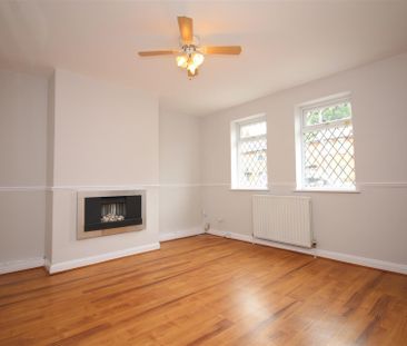 3 bedroom Terraced House to rent in Holystone Crescent, High Heaton... - Photo 2