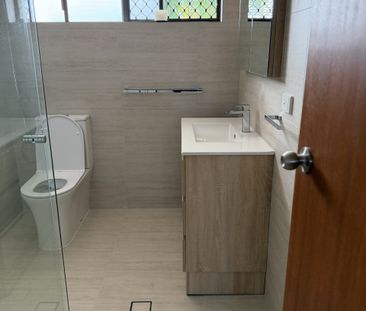 Spacious Family Home - Photo 3