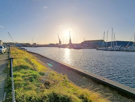 Anchor Street, Orwell Quay - Photo 3