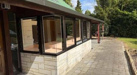 Quiet Living Surrounded by Vineyards - Photo 2