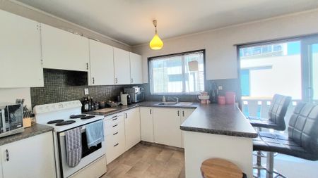 Great Inner-City Two-Bedroom Apartment - Tauranga Central - Photo 4