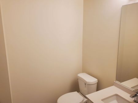 For Lease - 8960 Jane Street Unit# 2518, Vaughan, Ontario - Photo 4