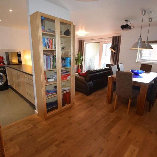 Stretford Road, Hulme, Manchester, M15 - Photo 1