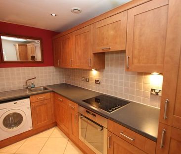 Kings Road, Woking, Surrey, GU21 - Photo 4